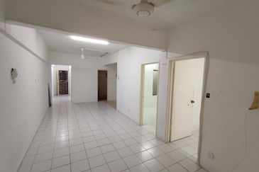 Ixora Apartment