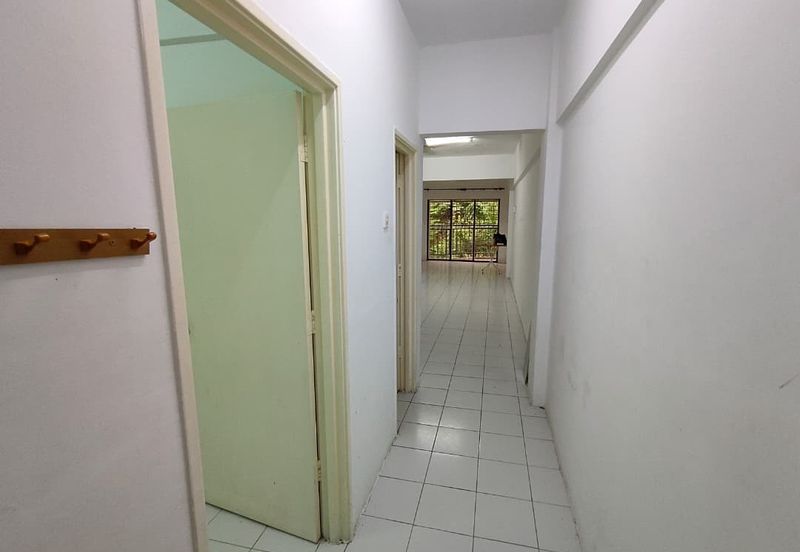 Ixora Apartment