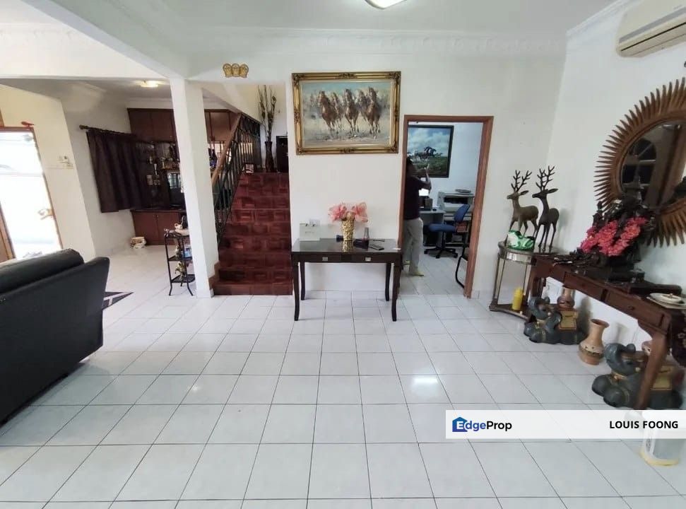 Rimba Riang Seksyen 9 Kota Damansara Double Storey Superlink Renovated unit for Sale, Selangor, Kota Damansara