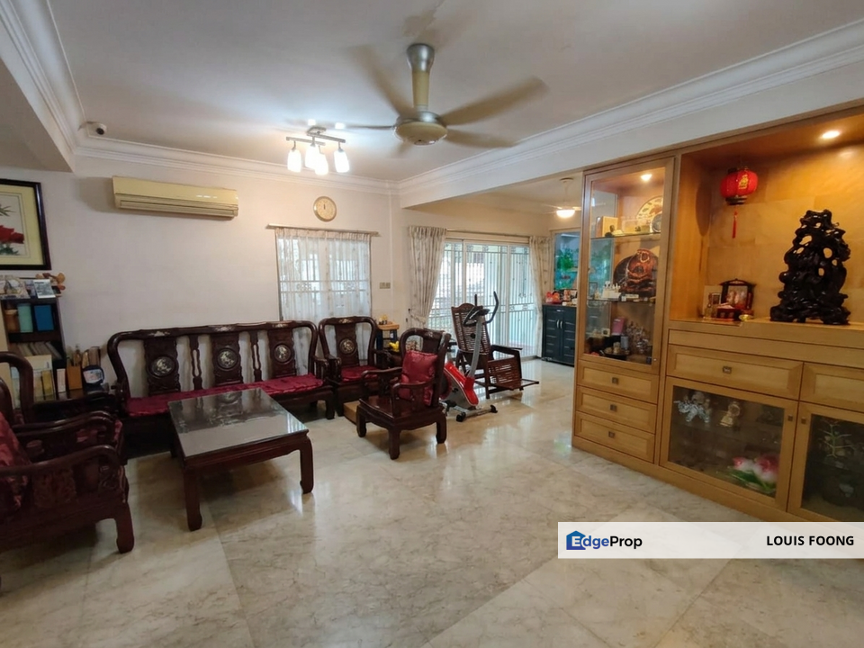 Taman Megah Kepong Double Storey Terraced End lot Freehold Renovated Unit for Sale, Kuala Lumpur, Kepong