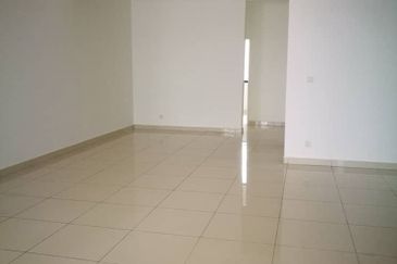 Suria Homes 3 Storey Terraced Taman Sri Segambut for Sale