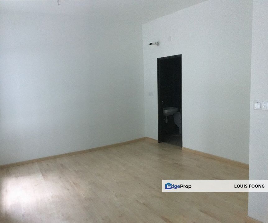 Kepong Lake Side High end Condominium The Henge for Sale, Kuala Lumpur, Kepong