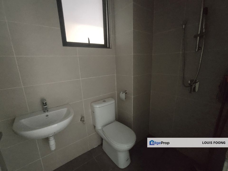 Fortune Perdana Kepong Lake Side Condominium with Big Balcony Extra Land for Sale, Kuala Lumpur, Kepong