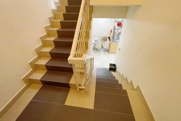  Saujana Damansara Damai 2 Storey Terraced Landed House for Sale