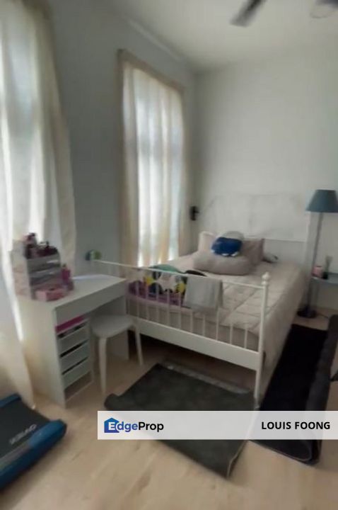 The Henge Kepong Lake Side High end Condominium Pool View Below Market for Sale, Kuala Lumpur, Kepong