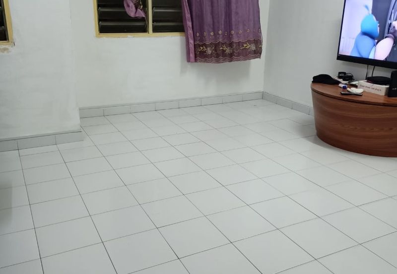 Laman Damai (Li Garden Apartment)