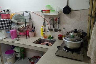 Laman Damai (Li Garden Apartment)