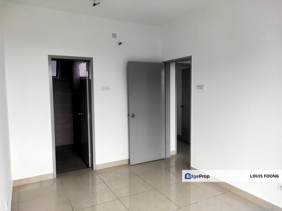 Mizumi Kepong Lake Side Condominium Lake View Unit for Sale, Kuala Lumpur, Kepong