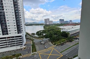 Fortune Perdana Lakeside Residences