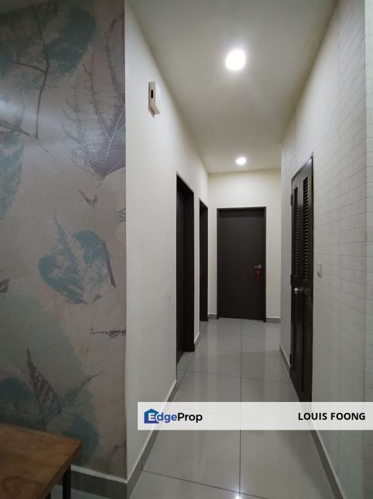The Henge Kepong Lake Side High-end Condominium Spacious Renovated Fully Unit Below Market for Sale, Kuala Lumpur, Kepong