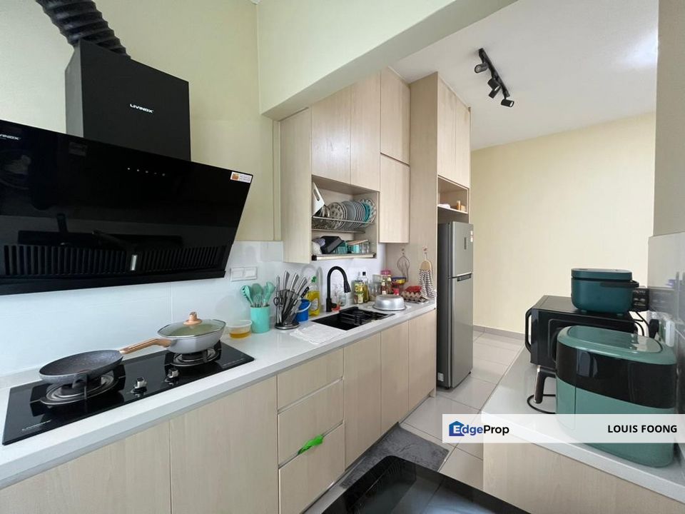 Mizumi Kepong Lake Side Condominium City View Unit Below Market for Sale, Kuala Lumpur, Kepong