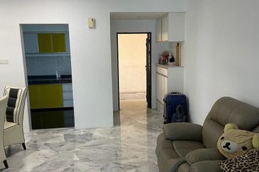 De Tropicana Condominium