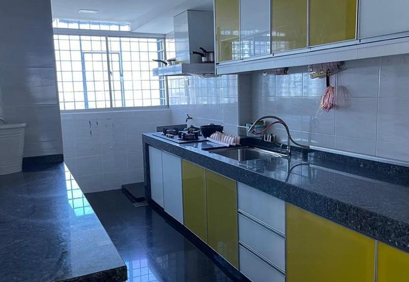 De Tropicana Condominium