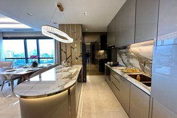 Aria Luxury Residence