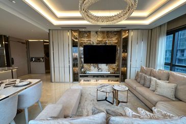 Aria Luxury Residence