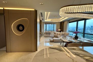 Aria Luxury Residence