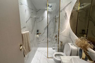 Aria Luxury Residence