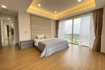 Residensi R8 Ampang Hilir Kuala Lumpur Luxury Condominium Fully Furnished Unit for Sale