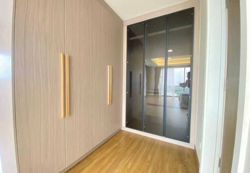 Residensi R8 Ampang Hilir Kuala Lumpur Luxury Condominium Fully Furnished Unit for Sale