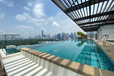 Residensi R8 Ampang Hilir Kuala Lumpur Luxury Condominium Fully Furnished Unit for Sale