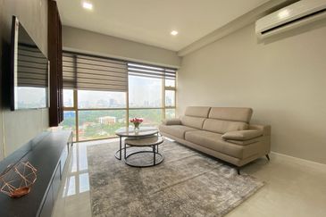 Residensi R8 Ampang Hilir Kuala Lumpur Luxury Condominium Fully Furnished Unit for Sale