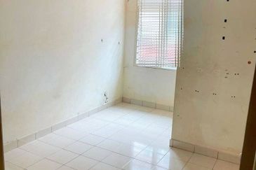 Laman Rimbunan Kepong 2.5 Storey Terraced House for Sale