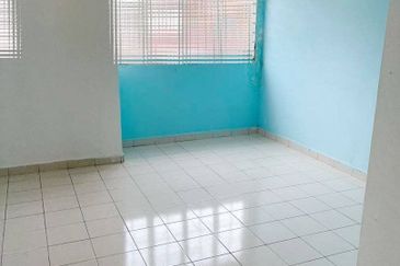 Laman Rimbunan Kepong 2.5 Storey Terraced House for Sale