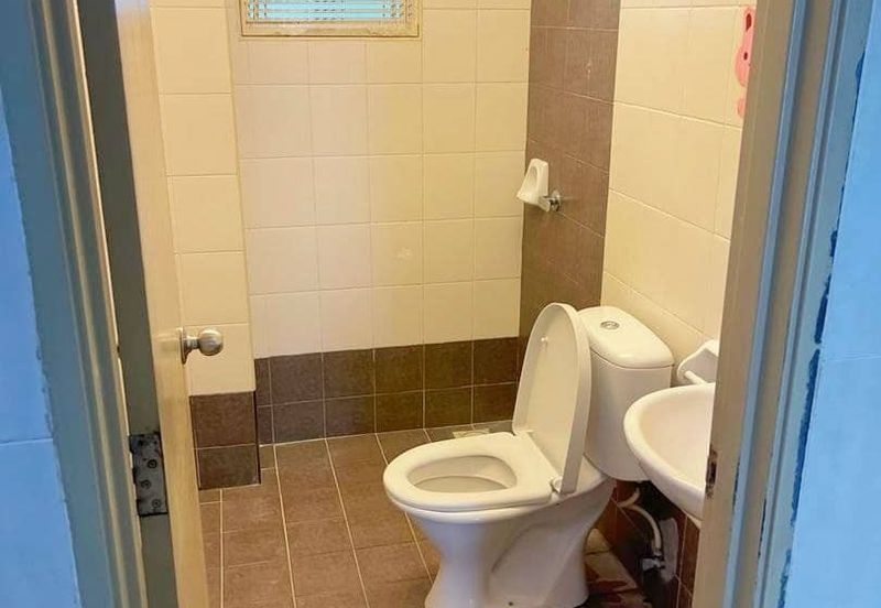 Laman Rimbunan Kepong 2.5 Storey Terraced House for Sale