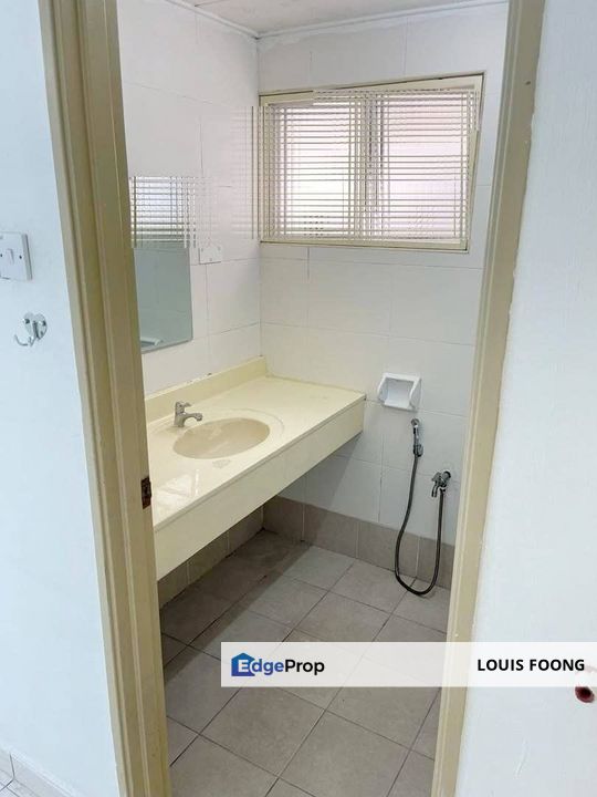 Laman Rimbunan Kepong 2.5 Storey Terraced House for Sale, Kuala Lumpur, Kepong