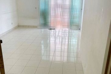 Laman Rimbunan Kepong 2.5 Storey Terraced House for Sale