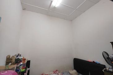 Bandar Sri Damansara SD2 Single Storey Terraced Landed Freehold Unit for Sale