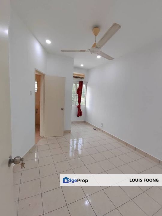 Taman Megah Kepong 2 Storey Terraced End lot Freehold Unit for Sale, Kuala Lumpur, Kepong
