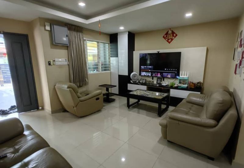 Saujana Damansara 2 Storey Terraced Landed House Renovated Unit for Sale