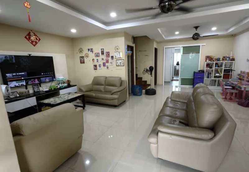 Saujana Damansara 2 Storey Terraced Landed House Renovated Unit for Sale