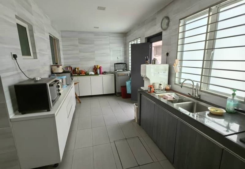 Saujana Damansara 2 Storey Terraced Landed House Renovated Unit for Sale