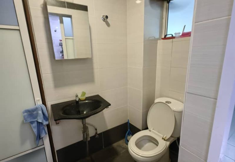 Saujana Damansara 2 Storey Terraced Landed House Renovated Unit for Sale