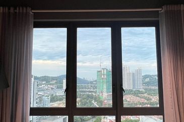 East Parc @ Menjalara