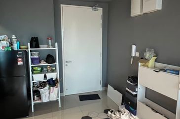 East Parc @ Menjalara