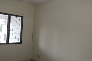 Bandar Sri Damansara SD2 1 Storey Terraced Landed House for Sale