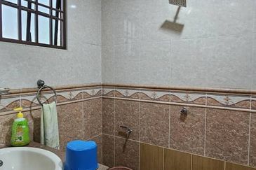 Bandar Sri Damansara SD8 2 Storey Terraced Landed House for Sale