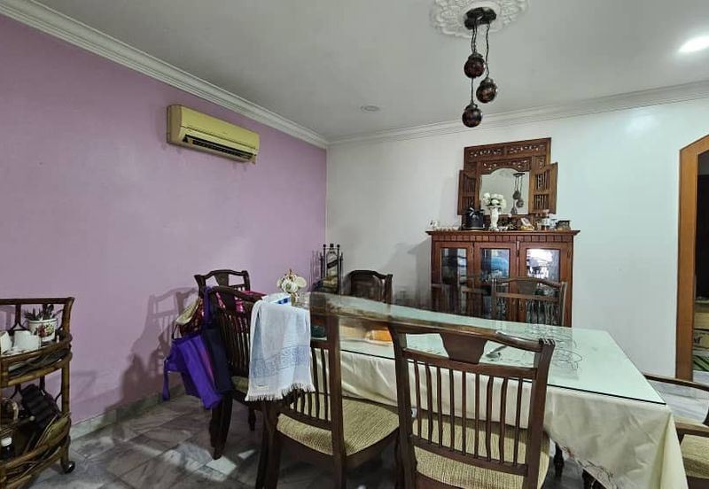 Bandar Sri Damansara SD8 2 Storey Terraced Landed House for Sale