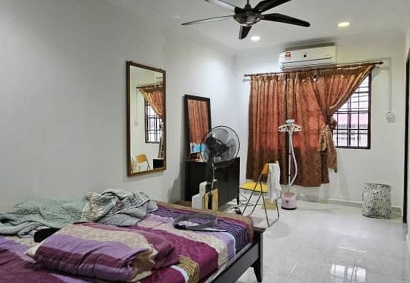 Bandar Sri Damansara SD8 2 Storey Terraced Landed House for Sale