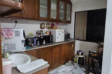 Bandar Sri Damansara SD8 2 Storey Terraced Landed House for Sale