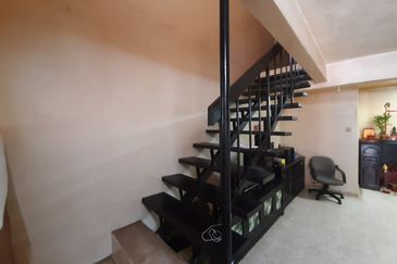 Sri Damansara SD1 2 Storey Terraced Laned House for Sale