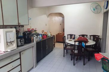 Sri Damansara SD1 2 Storey Terraced Laned House for Sale