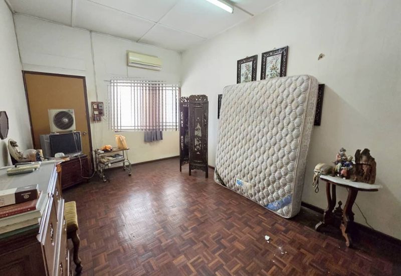 Taman Kepong (Kepong Garden)