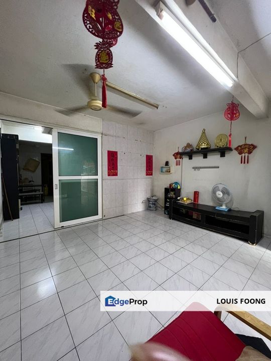 Taman Daya Kepong 2.5 Storey Terraced Landed House Furnished Unit for Sell, Selangor, Kepong