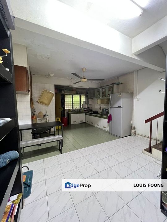 Taman Daya Kepong 2.5 Storey Terraced Landed House Furnished Unit for Sell, Selangor, Kepong