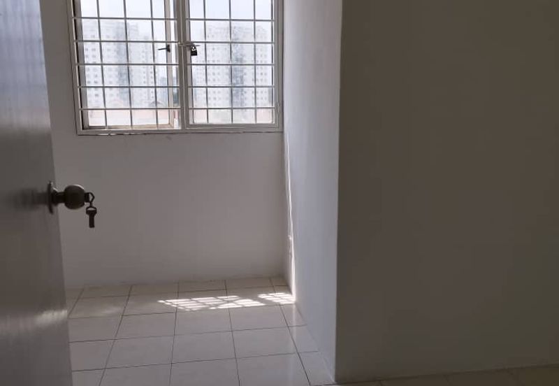 Avelon Tower @ Plaza Medan Putra