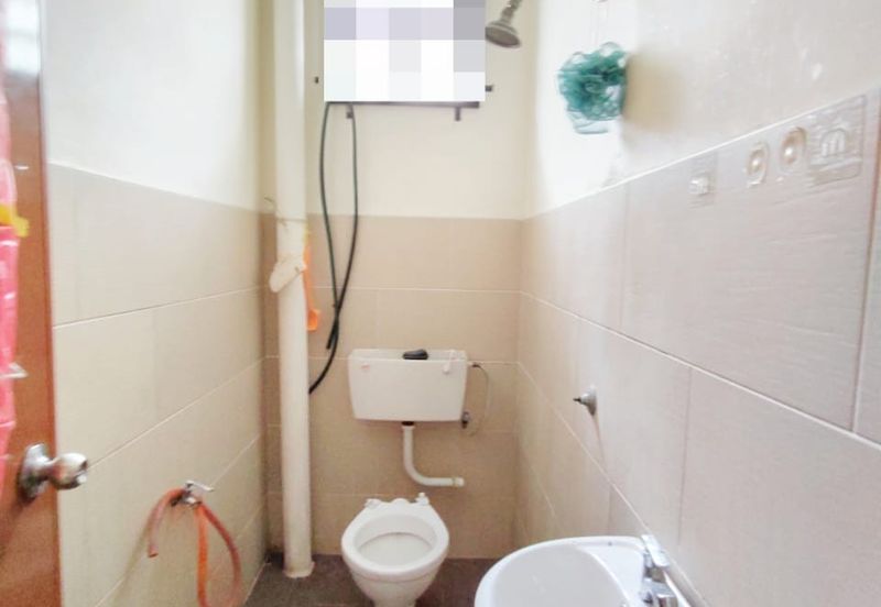 Saujana Damansara 2 Storey Terraced Landed House Corner Unit for Sale